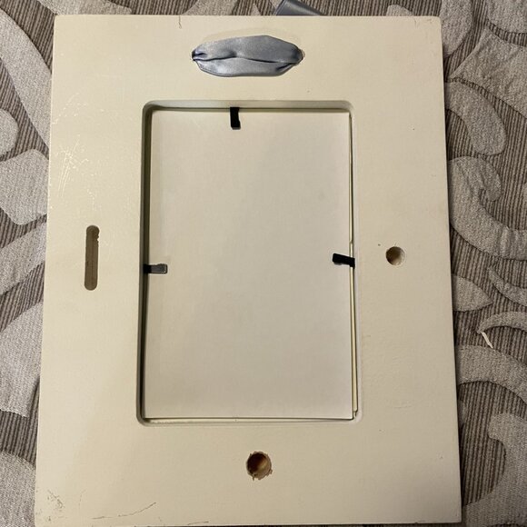 Smile For The Birdie Handpainted Handcarved "Bless this Child" Photo Frame w/Bow - Picture 2 of 3